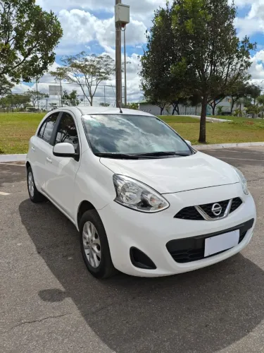 Nissan March SV 1.0 12V Flex 5P 2020