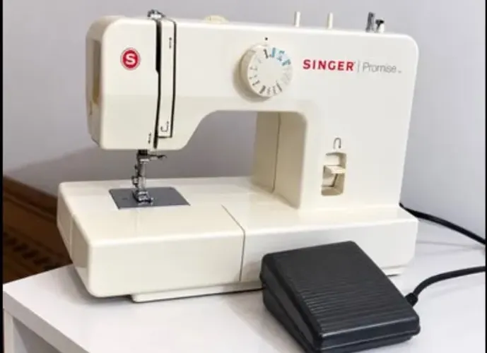 MÁQUINA DE COSTURA SINGER