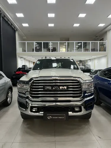 Ram 3500 Limited Longhorn 6.7 TB CD Diesel 2024