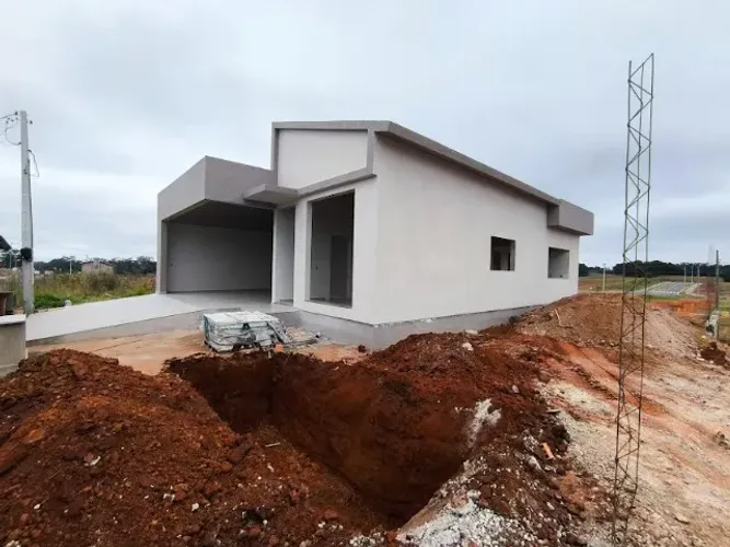 Casa 3 dorm 3 banheiros ótimo acabamento lugar calmo com fácil acesso via rápida em içara