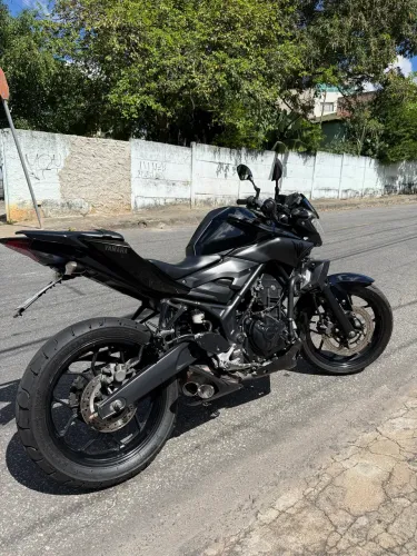 MT 03 preta - 2018 - manual e chave reserva - 37000 km