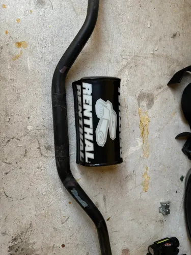 Guidão renthal fat bar