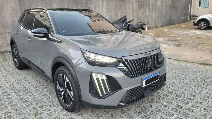 Peugeot 2008 GT 1.0 Turbo Flex 5P Aut. 2025