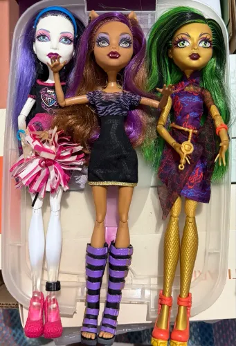 Bonecas monster high ler a descrição 