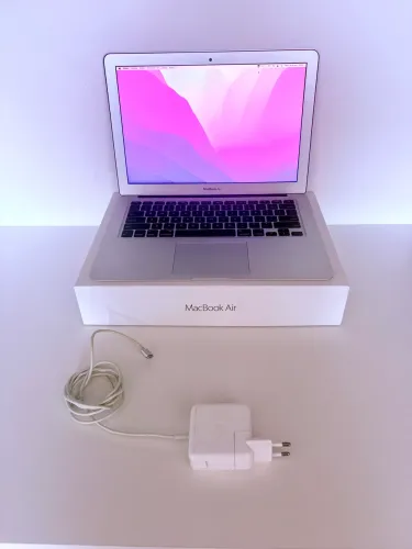 MacBook Air 13 Polegadas - muito bem conservado!