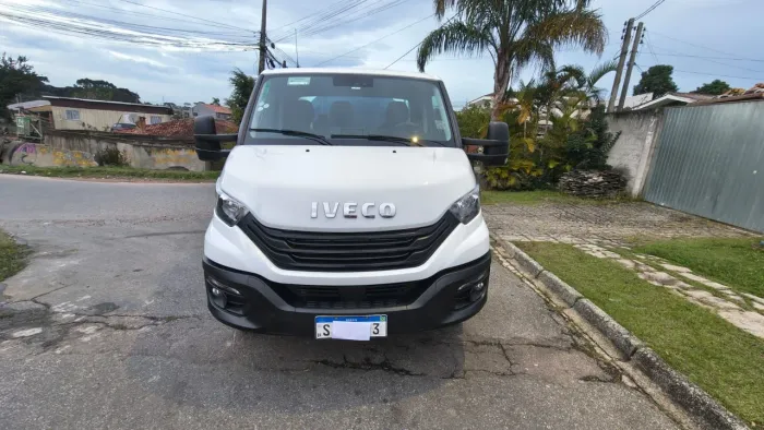 Iveco daily modelo 65-180 ano 2023