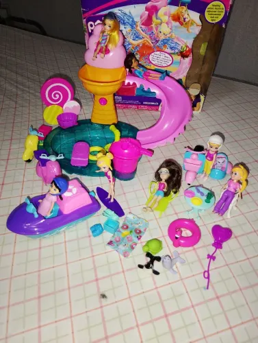 Polly piscinas e outros