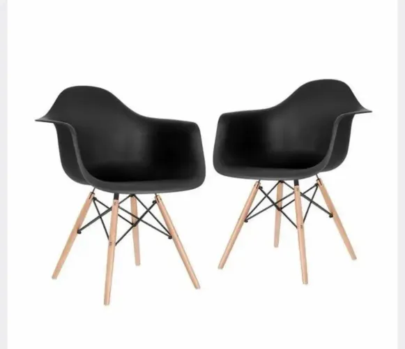 Vendo 6 cadeiras usadas  Eames Eiffel! Lindas em otimo estado 