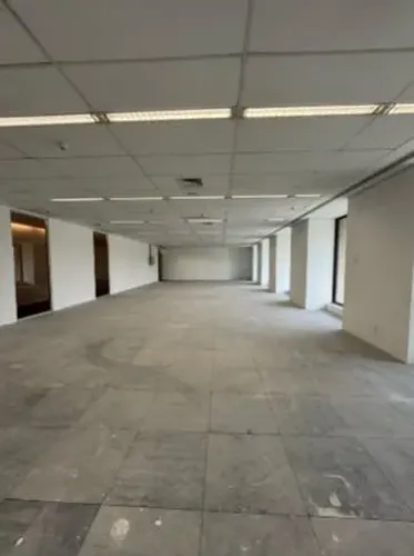 Sala comercial na Avenida Magalhães de Castro, 4800 - Conjunto 307 205 m²