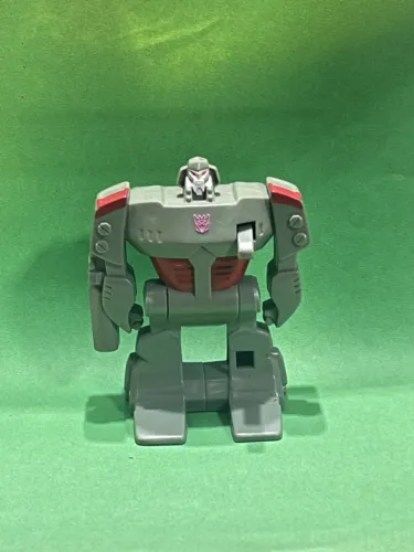 Boneco Transformes Megatron do ano de 2008 da Hasbro