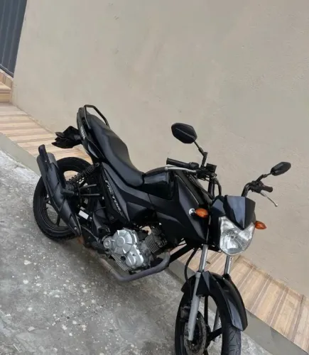 Moto preta