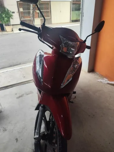 Honda BIZ muito nova