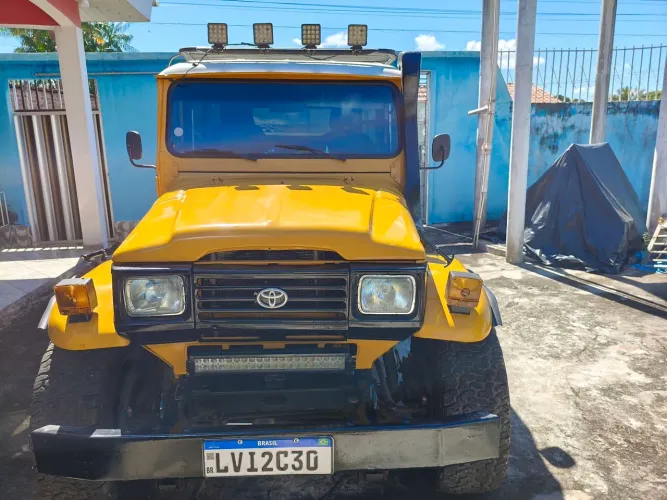 Toyota Band.Jipe Cap.de Aço Chas. Curto Diesel 1997