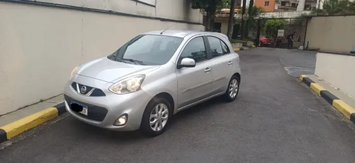 Nissan March SV 1.6 16V Flexstart 5P Aut. 2018