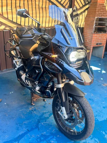bmw r1250 triple black option 719 