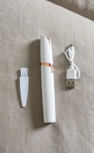 Caneta depiladora de sobrancelha