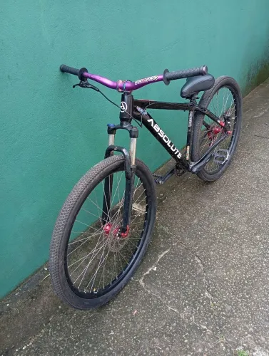 Vendo bike absolute Nero 5 em perfeito estado com freio hidráulico novorizontino 