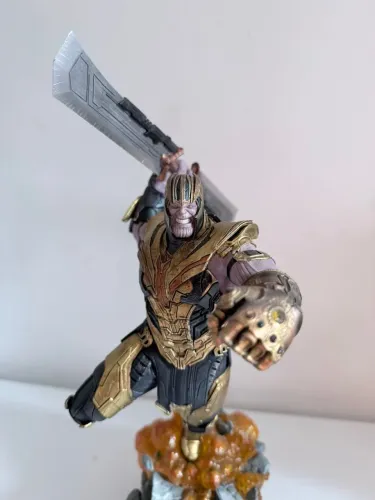 Thanos Avengers Endgame 1/10 - Iron Studios