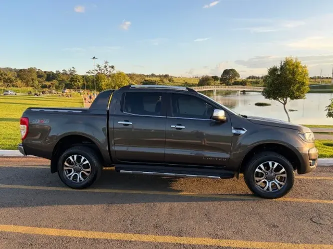 Ford Ranger Limited 3.2 20V 4X4 CD Aut. Dies. 2023