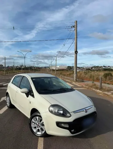 Fiat Punto Attractive Italia 1.4 F.flex 8V 5P 2016