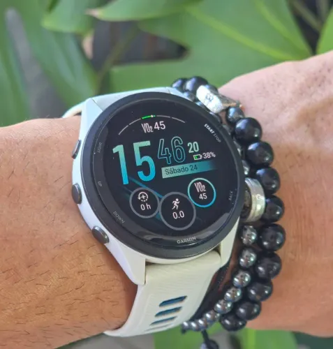 Garmin Forerunner 265 Music Branco - Impecável