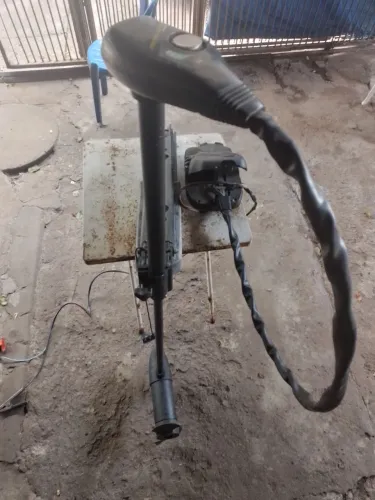 Motor elétrico  55 libras minn kota controle pedal