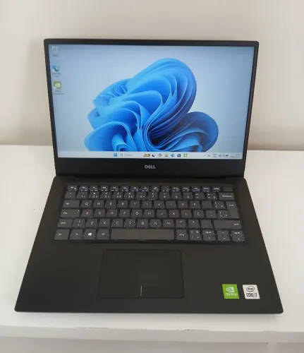 Notebook Dell Vostro - i7 10th 16GB 256GB NVIDIA MX230 Tela FHD