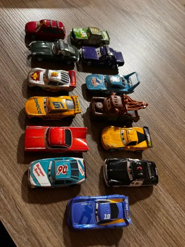 Coleção carrinhos série Carros