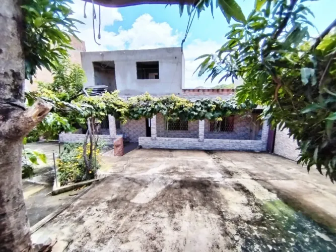 CASA DE 3 QUARTOS Á VENDA NO BAIRRO COQUEIROS BH