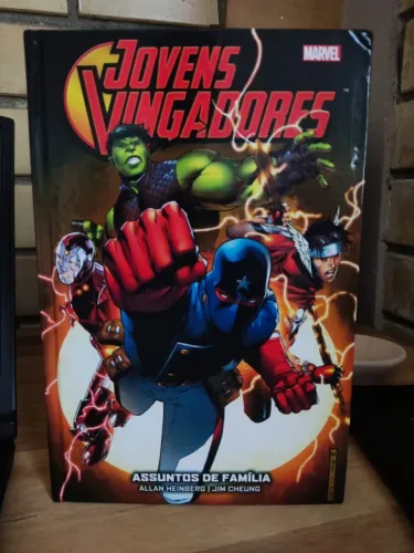 HQ - Jovens Vingadores - Assuntos de Família - Marvel Comics - Panini - capa dura