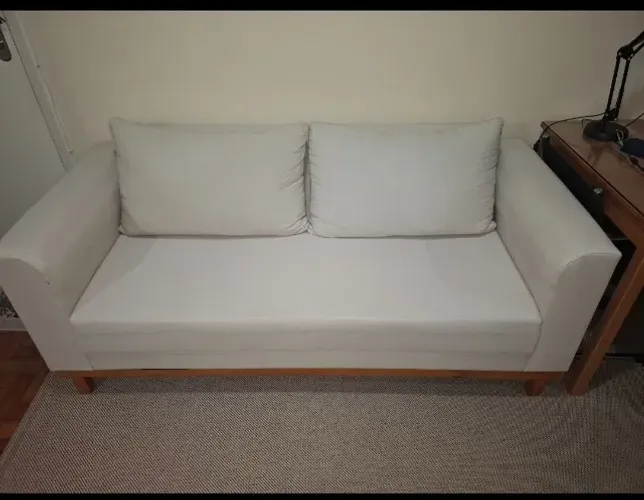 Sofa 3 ligares em linho cru, 180x80cm, 9 meses de uso