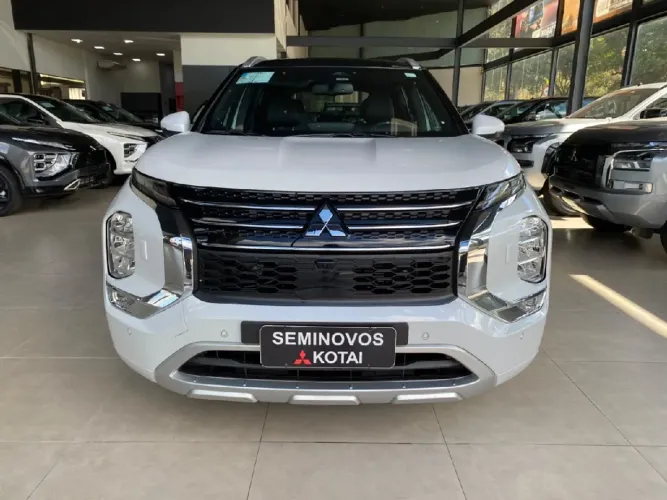 Mitsubishi Outlander Signature 2.4 4X4 AUT (híb) 2026