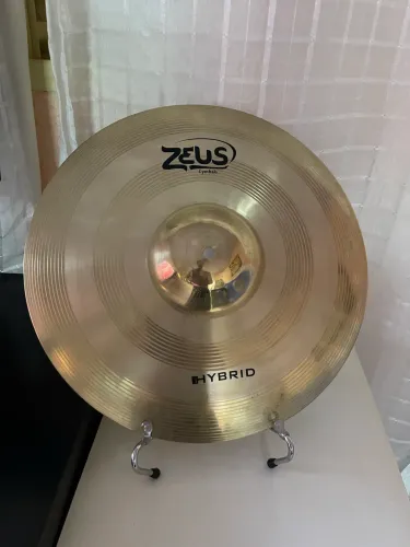Prato de bateria crash 16 ? Zeus hybrid novíssimo pouco usado