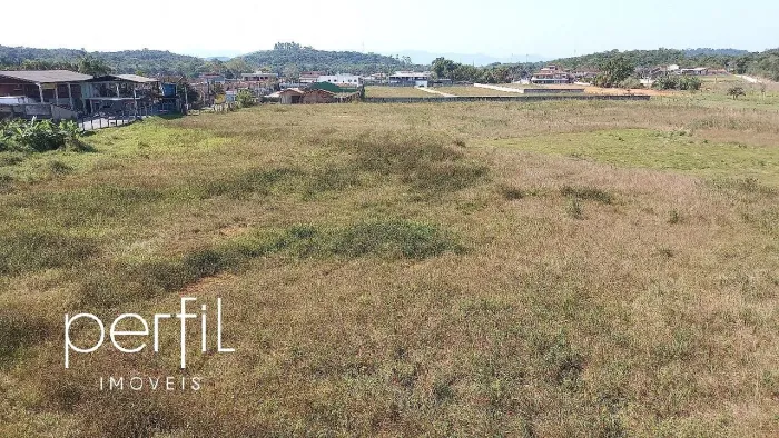 Terreno na BR 101 em Joinville com 19.218 m² e viabilidade: AUAC / SA04 - FR