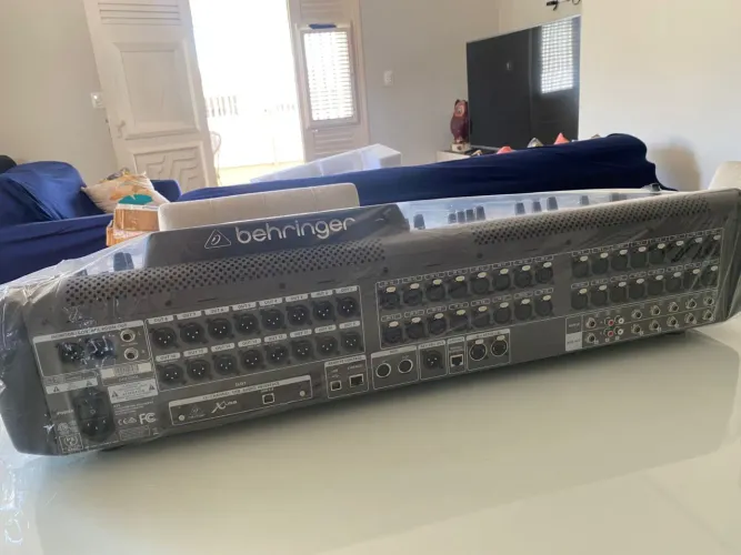 Mesa de som digital x32