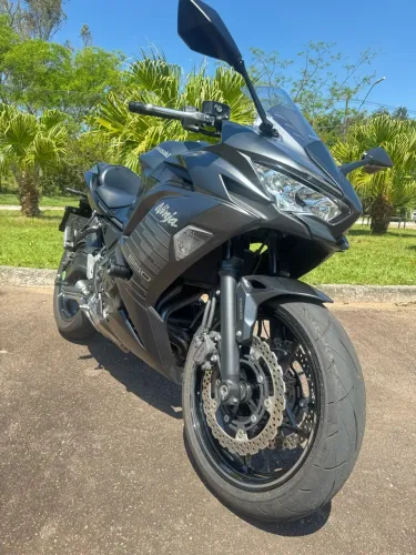 Kawasaki Ninja 650 ABS 2025 | Impecável | Revisada | Único dono