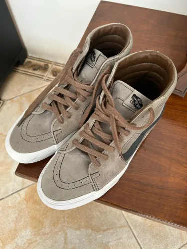 Tênis Vans sk8-hi corduroy moon rock 38