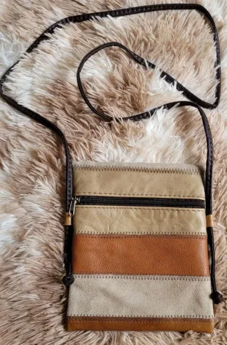 Bolsa nova em couro legítimo colorido feita artesanalmente 