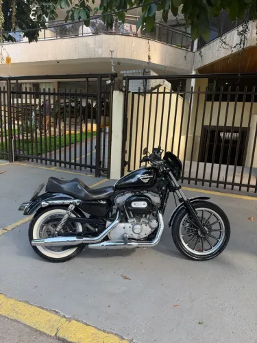 Harley Davidson XL 883R 2008 Preta e Branca