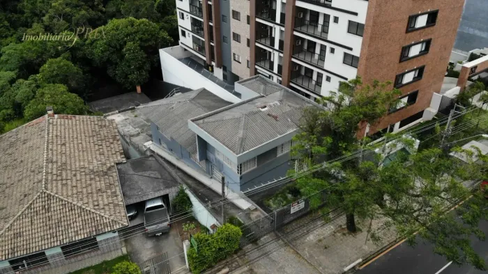 Terreno à venda, 1678 m² por R$ 1.700.000,00 - Bom Retiro - Curitiba/PR