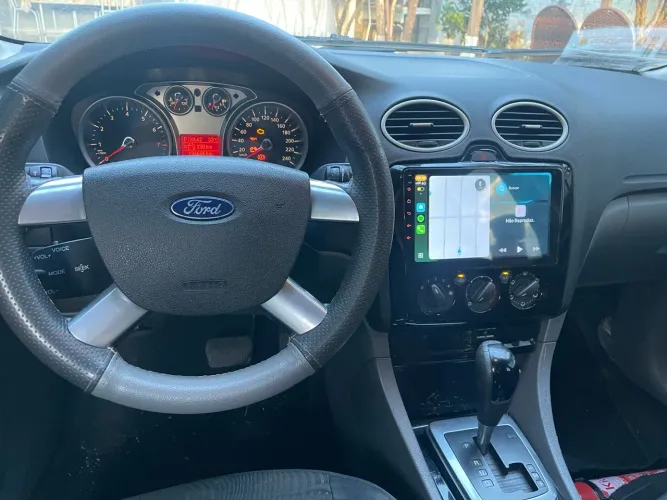 Ford Focus Ghia 2.0 16v/ 2.0 16V Flex 5P AUT 2011