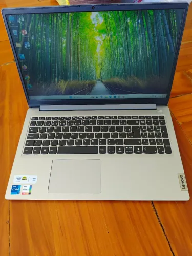 Notebook Lenovo I7 de 12° geração 16GB SSD NVME de 512GB estado de novo
