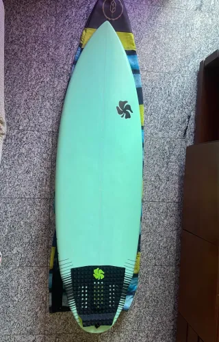 Prancha de surf nova 