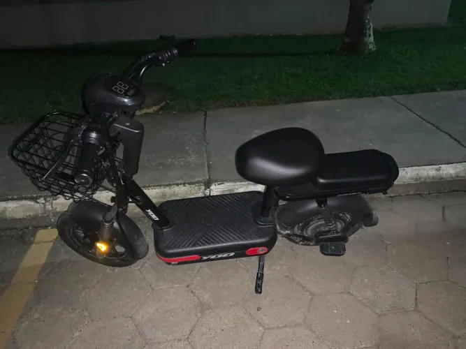 Vende-se bicicleta elétrica