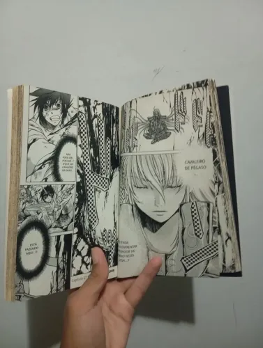Mangá: Os Cavaleiros do Zodíaco Vol. 4 (JBC) em bom estado