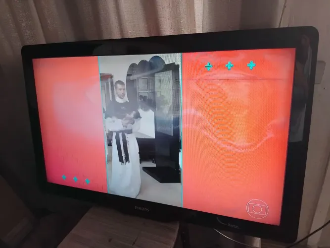 Torro TV lcd 42" polegadas quebra galho