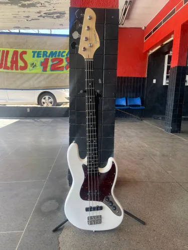 BAIXO GIANNINI GB100
