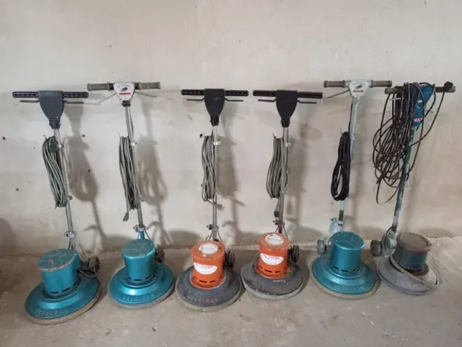 Enceradeira Industrial Profissional AllClean/Romher - R$ 1.200