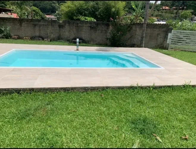 Vendo granja 2000m2 bairro Caete 