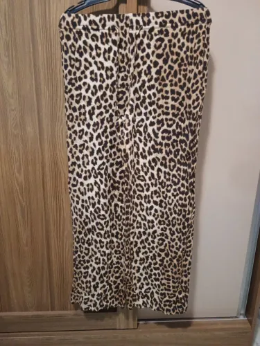 Calça H&M (P) usada excelente 